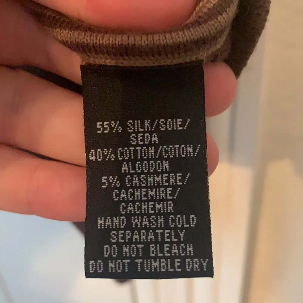 Kenneth Cole Brown V-Neck Sweater with Long Sleeves and Smooth Knit